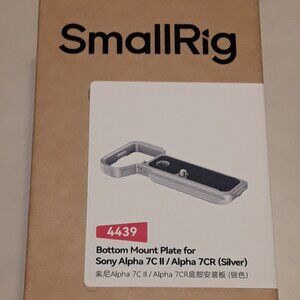 Bottom Mount Plate for Sony Alpha 7C II / Alpha 7CR